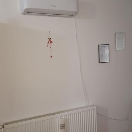 Apartmani Tea I Toni Gradiste Exteriör bild
