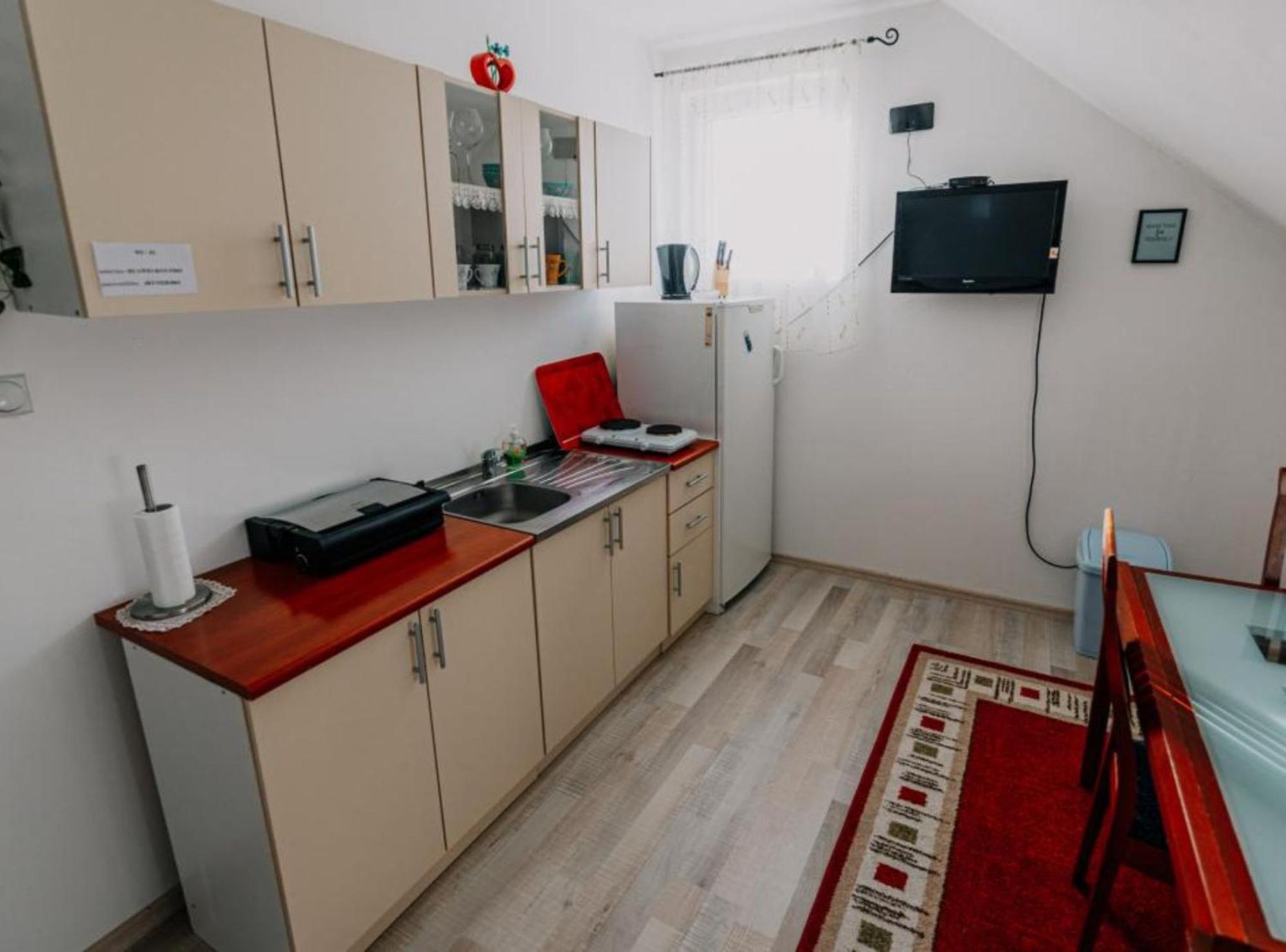 Apartmani Tea I Toni Gradiste Exteriör bild