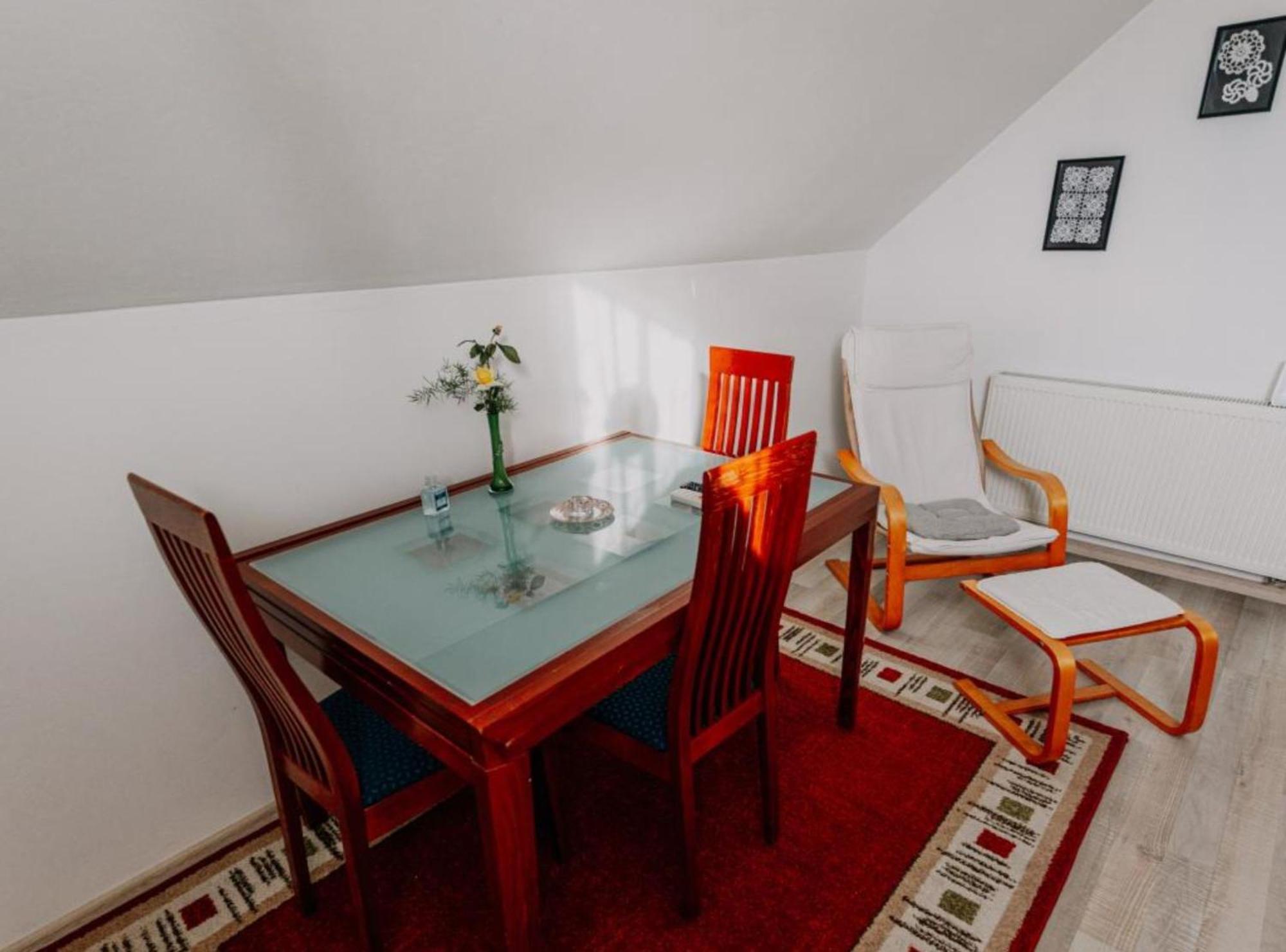 Apartmani Tea I Toni Gradiste Exteriör bild