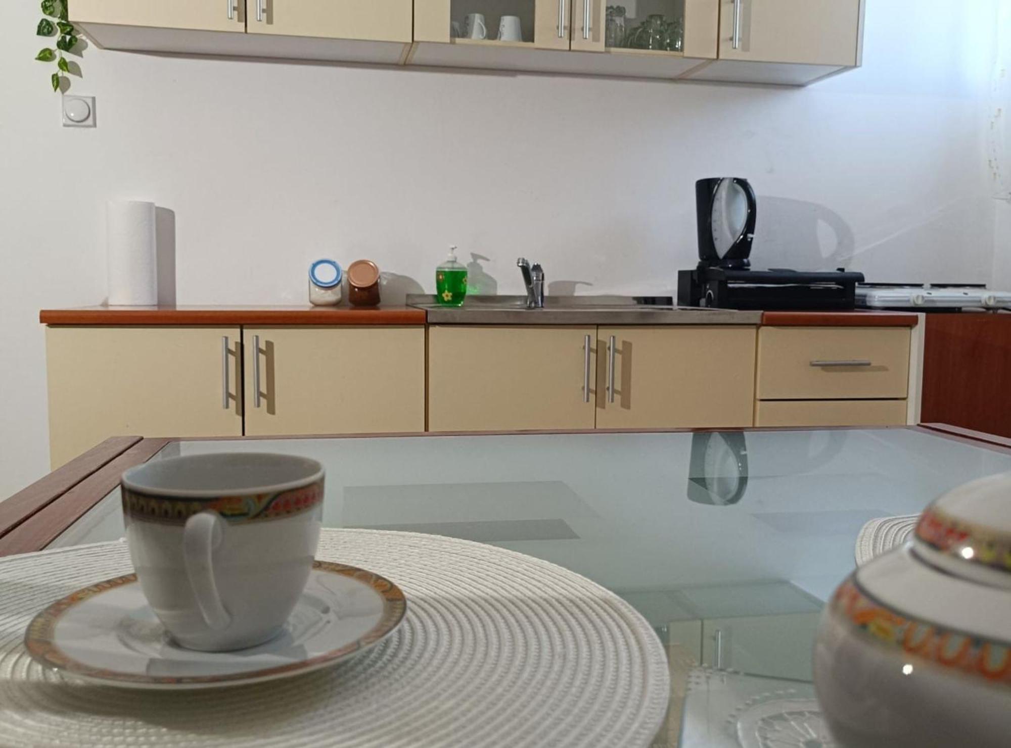 Apartmani Tea I Toni Gradiste Exteriör bild