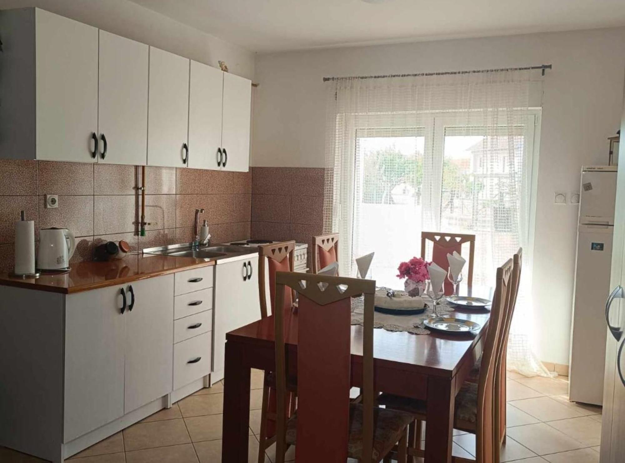 Apartmani Tea I Toni Gradiste Exteriör bild